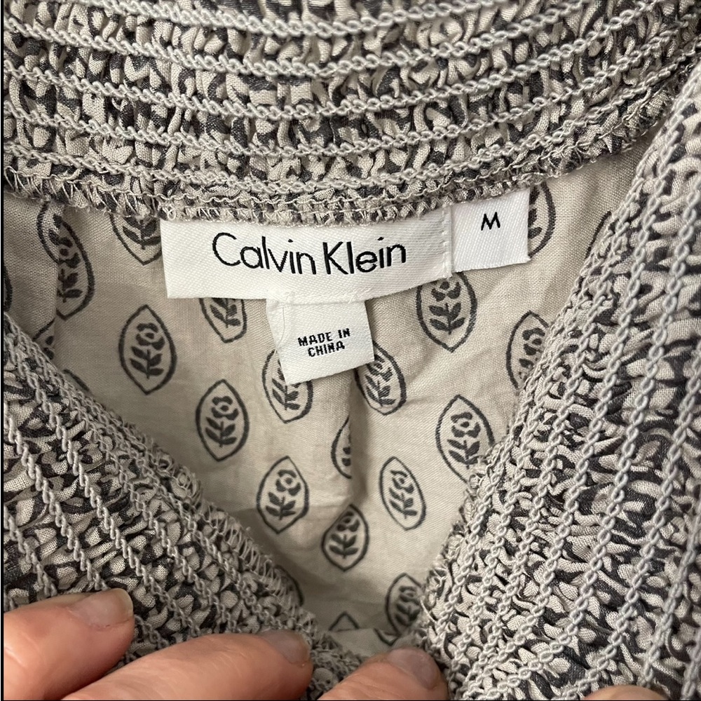 CALVIN KLEIN Women’s Gray Adjustable Strap Top. Size M - Picture 5 of 12